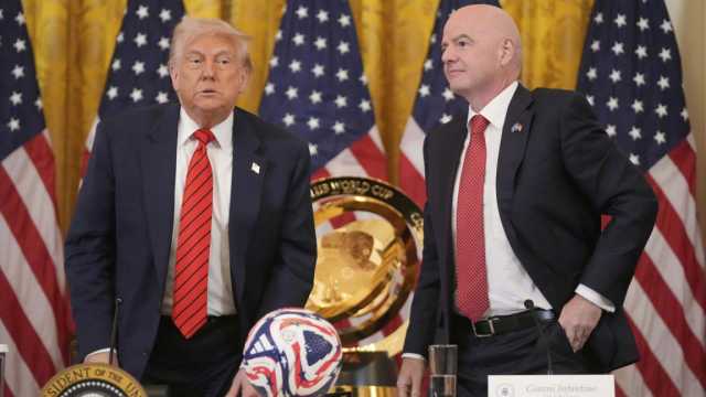 حظر السفر الأمريكي على مواطني 12 دولة.. كيف سيؤثر على كأس العالم 2026؟