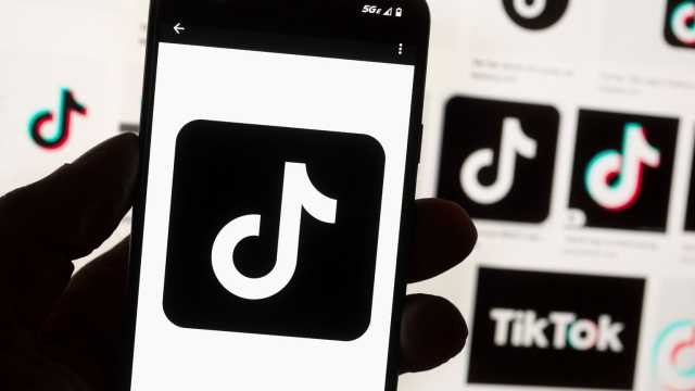 صوت جبال باكستان أسكته العنف... احتجاجات في إسلام أباد بعد مقتل نجمة التيك توك سناء يوسف