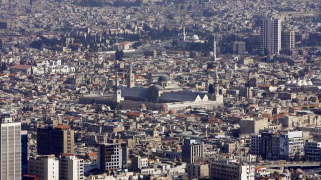 صمت دمشق أمام استهداف إسرائيل لطهران.. هل هو انكفاء الضرورة؟