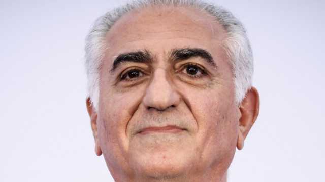 رضا بهلوي من باريس: أنا مستعد لحكم إيران وعلى خامنئي أن يرحل