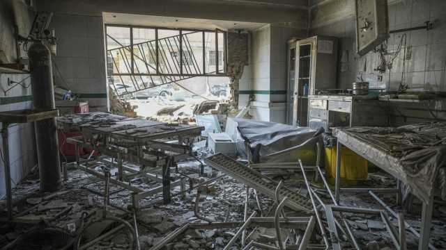 وسط ركام بيوتهم المهدمة.. الإيرانيون يحصون خسائرهم بعد وقف إطلاق النار