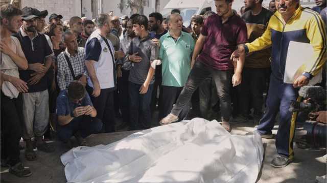 بينهم أطفال.. الصحة العالمية تُجْلي 23 مريضًا من غزة لتلقي العلاج في الأردن وتركيا