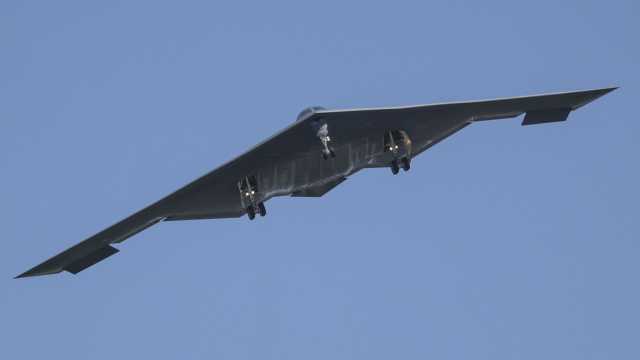 مشروع قانون أمريكي يقترح تزويد إسرائيل بقاذفات B-2 وقنابل خارقة لدرء أي تهديد إيراني