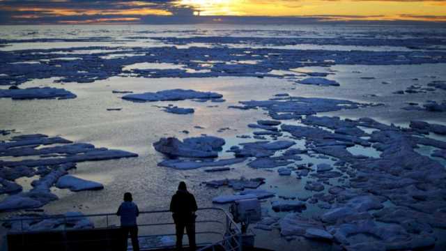 بين تغيّر المناخ والتوترات الجيوسياسية: كندا تدخل معركة 'كاسحات الجليد' ورهانٌ على السفن الثقيلة