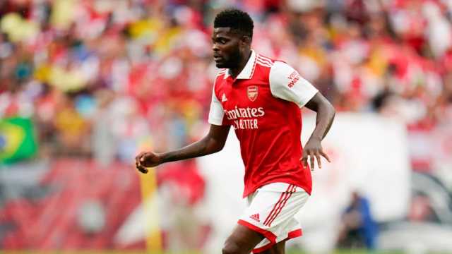 لاعب أرسنال السابق توماس بارتي يُواجه تهمًا بالاغتصاب والاعتداء الجنسي
