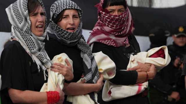 مظاهرة في الإكوادور دعما لغزة: دعوات لوقف الحرب وإنهاء المعاناة