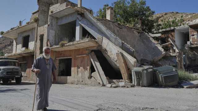 إسرائيل تتوغل في القنيطرة وتحرق أراضٍ زراعية بمحاذاة الجولان