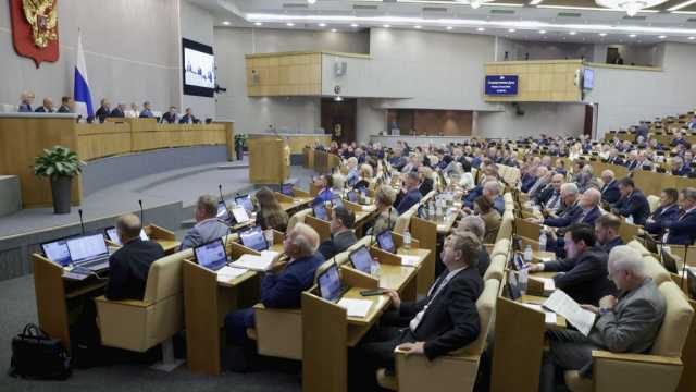 بانتظار توقيع بوتين.. البرلمان الروسي يقر قانونًا لمعاقبة البحث عن محتوى متطرف على الإنترنت