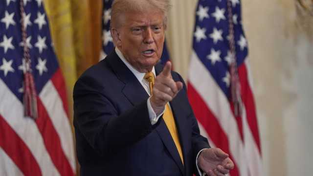 ترامب يوقّع اتفاقًا تجاريًا مع اليابان مقابل استثمار بقيمة 550 مليار دولار