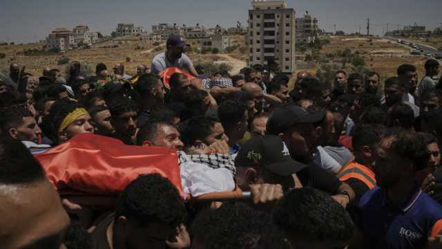 خلال اقتحام مخيم في نابلس.. مقتل فتى فلسطيني برصاص الجيش الإسرائيلي في الضفة الغربية