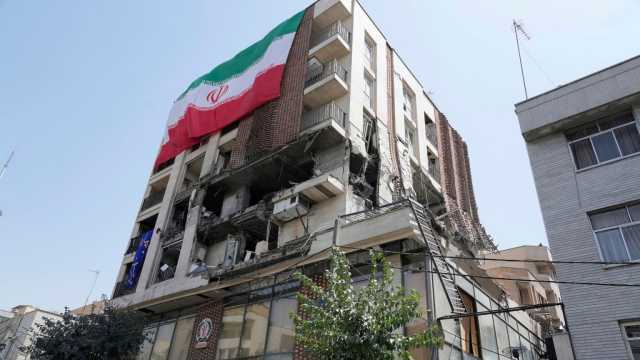في ظل التوتر المتصاعد مع إسرائيل.. إيران ترفع جاهزيتها العسكرية وتعيد تشكيل مجلس الدفاع