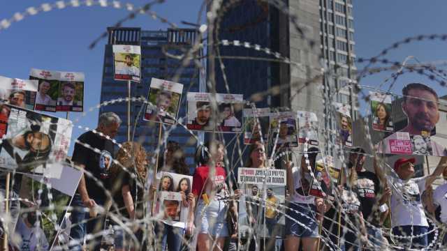 جنرالات إسرائيليون سابقون يطالبون بوقف الحرب: الرهائن يحتضرون وحماس لم تعد تهديدًا