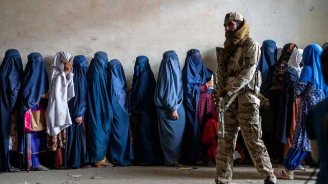 لا عمل ولا حماية.. نساء عائدات من إيران يواجهن المجهول في أفغانستان