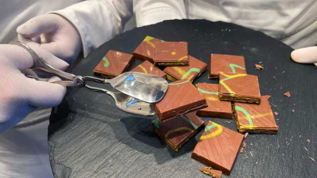 كندا تسحب شوكولا دبي من أسواقها بسبب خطر تلوث محتمل بالسالمونيلا