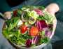 3 أطباق مختلفة من السلطة الطازجة لمائدة رمضان