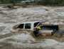 سائقو مركبات ينجون بأعجوبة من سيل جارف بسلطنة عمان(فيديو)