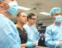 تدريب 120 طبيباً على تبديل مفصل الكتف بالروبوت