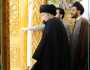 في أحدث ظهور.. الصدر يزور مرقد والده وشقيقيه (صور)