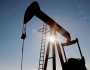 النفط يتراجع بعد بيانات عن قفزة في المخزونات الأمريكية