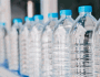 تحذير من خبراء الصحة: مخاطر جراء شرب المياه المعبأة في البلاستيك للحرارة المرتفعة