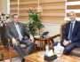 وزير التنمية المحلية يبحث مع القنصل الفرنسي بالإسكندرية سبل التعاون بين البلدين