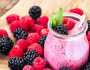 طريقة عمل عصير التوت المثلج بكوب لبن واحد.. «غني بمضادات الأكسدة»