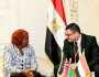 وزير الإسكان يعرض التجربة العمرانية المصرية على نظيرته الكينية