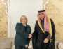 “الجبير” يلتقي وزيرة المناخ البريطانية