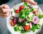 صحية ومفيدة.. طريقة عمل سلطة خضار مشكلة «زي المطاعم»