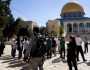 عشرات المستوطنين يقتحمون باحات الأقصى بحماية شرطة الاحتلال