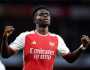 صحيفة بريطانية: «ساكا» يغيب عن أرسنال لفترة تتراوح من 4 إلى 6 أسابيع