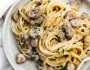 طريقة عمل المكرونة بالدجاج والمشروم.. المقادير وخطوات التحضير