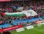 علم فلسطين يرفرف في مدرجات جماهير النرويج أمام أنظار منتخب الاحتلال