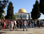 عشرات المستوطنين يقتحمون باحات الأقصى