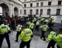 'يوم عصيب' في بريطانيا.. والسلطات تحشد 6 آلاف شرطي لمواجهة المتطرفين