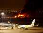 بالفيديو.. 5 قتلى في احتراق طائرة يابانية بعد اصطدامها بأخرى