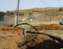 قطعان المستوطنين يدمرون خطوط مياه في خربة طانا شرق نابلس