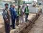 الرصاص ومكرم يتفقدان سير العمل في مشروع توسعة شبكة مياه الشرب بمدينة البيضاء