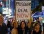 ذوو الأسرى الإسرائيليين بغزة يتهمون نتنياهو وحكومته المتطرفة بمحاولة عرقلة التبادل