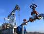 ارتفاع طفيف بأسعار النفط وسط بوادر تسوية