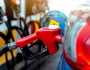 عشية إعلان تسعير المحروقات ..توقعات برفع كبير لأسعار البنزين والسولار