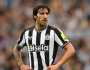 للمرة الثانية .. إيقاف نجم نيوكاسل يونايتد بسبب المراهنات