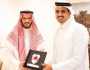 رئيس نادي الريان القطري يستقبل فهد بن نافل عقب المباراة .. صور