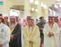 أمير الرياض يؤدي صلاة الميت على الأمير يزيد بن سعود