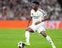 الإصابة تبعد تشواميني عن ريال مدريد ومنتخب فرنسا