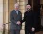 الملك تشارلز يستقبل زيلينسكي.. ومحادثة قصيرة قبل الدخول إلى القصر (صور)