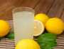 طريقة عبقرية لعصر الليمون في المنزل من دون عصارة.. خلال دقائق منوعات