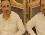 شاهد صورة تجمع الاخوين اليمنيين من آل الشبيلي مع ابن عمهما الذي قتلهم في مدينة جدة قبل الجريمة وفيديو لمراسم الدفن