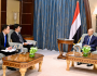 الرئيس العليمي خلال لقائه السفير الصيني: دعم الحكومة اليمنية لاستعادة الدولة الحل الأمثل لحماية المياه الإقليمية