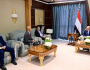 الرئيس العليمي يناقش مع السفير الأمريكي تداعيات مماطلة الحوثيين بتسهيل صرف المرتبات في مناطق سيطرتهم